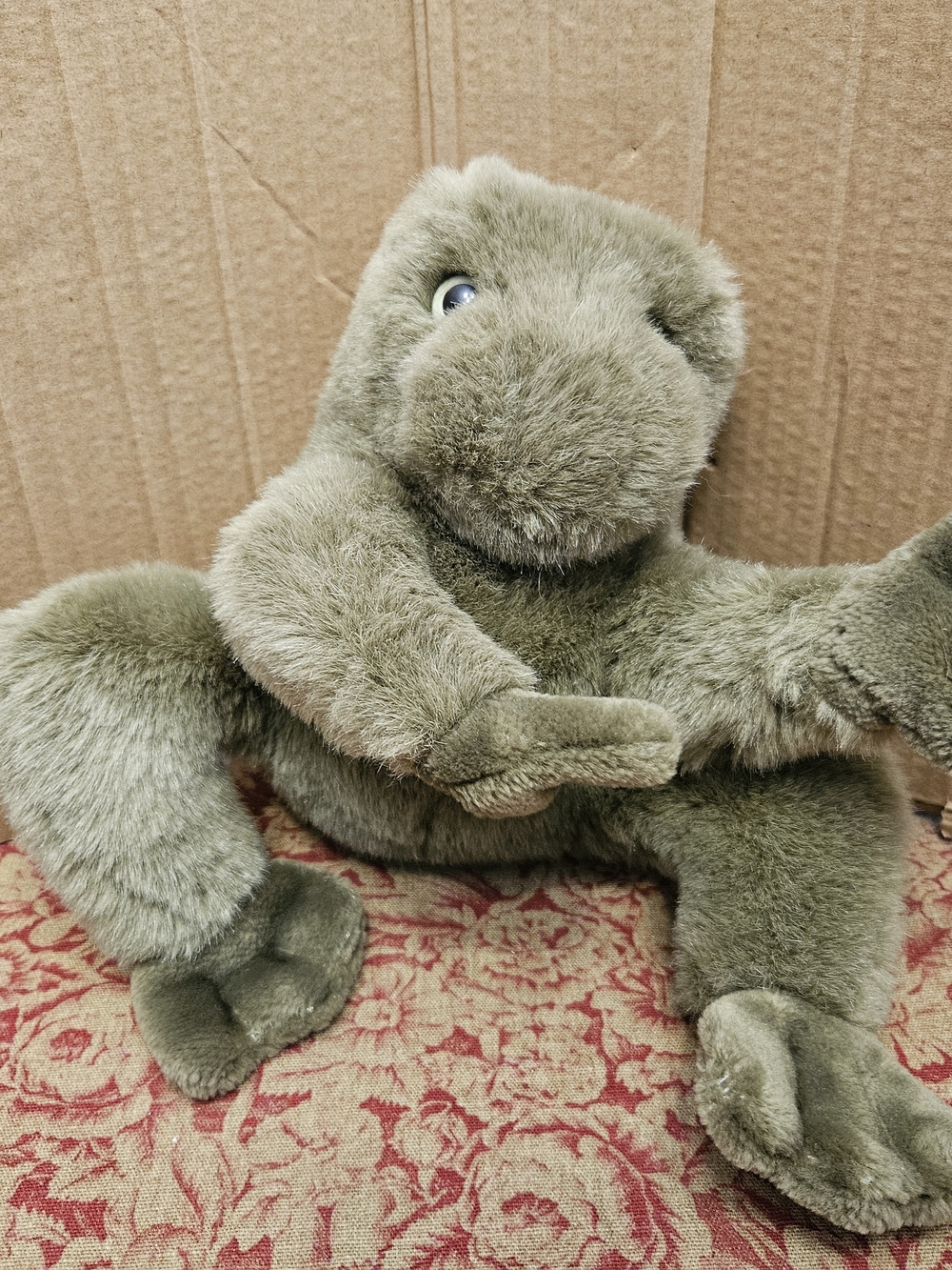 GUND Ribbit Frog Plush Stuffed Animal Croaking Sound Rattle 1985